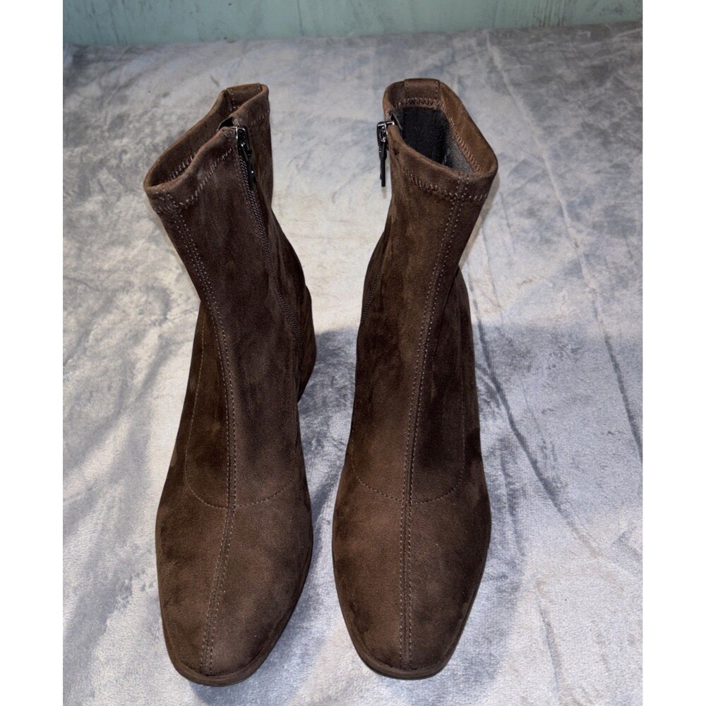 Women's Aerosoles Dark Brown Faux Suede Wedge Booties, Side Zip, Size 8.5 M - Picture 2 of 4